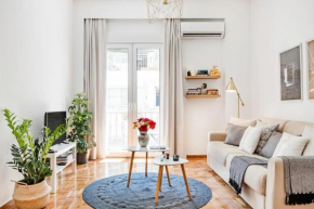 Refined Apartment by the Archaeological Museum